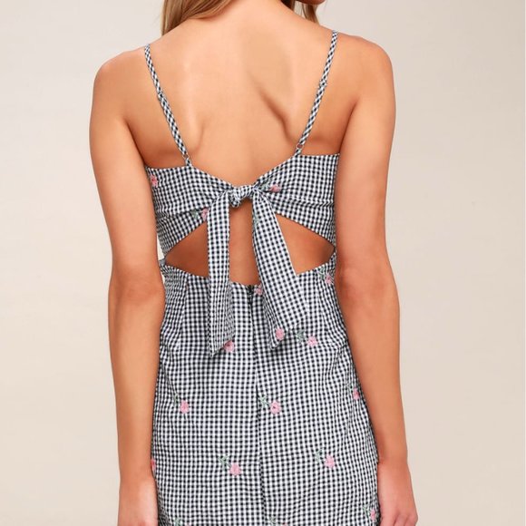 Lulu's Black and White Gingham Dress Tie Back Sz L - Picture 6 of 6
